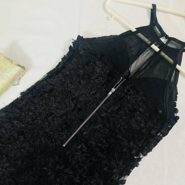 Elegant Black Flower Detailed Dress (S) - Image 2