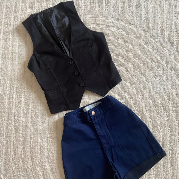 Black Vest (S)
